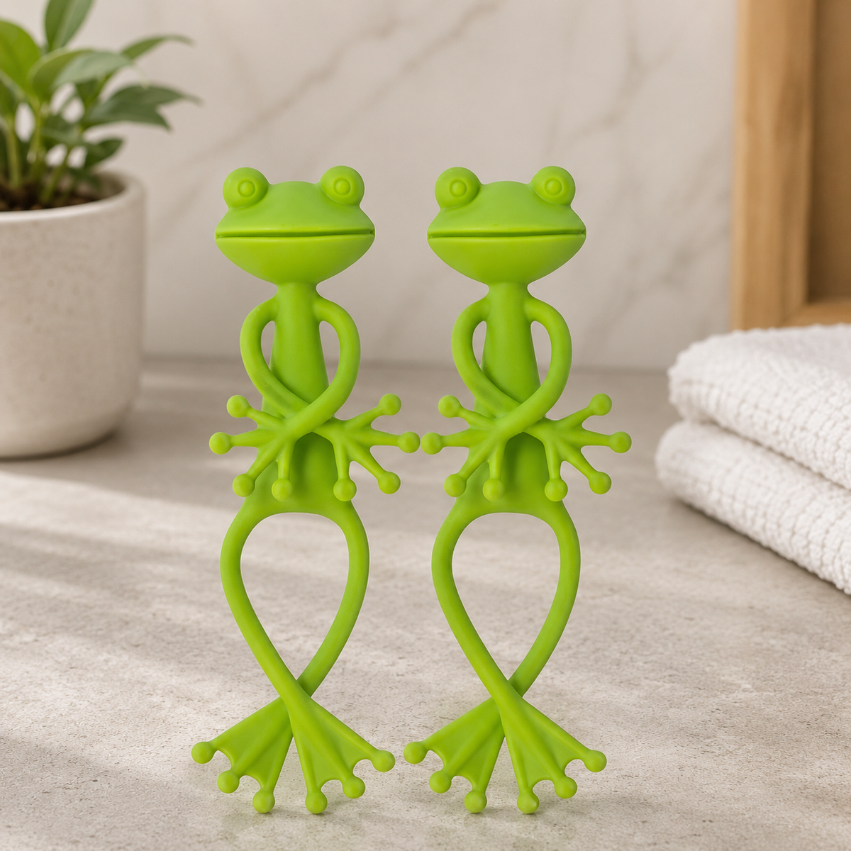 Cute Frog Plant Support Clips