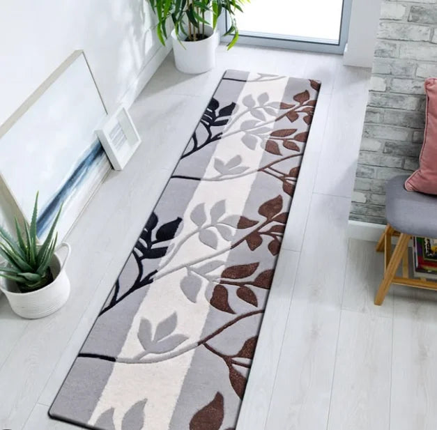 Minimalist Leaf Pattern Runner Rug