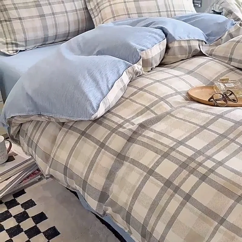 4 Piece Bedding Set with Flat Sheet