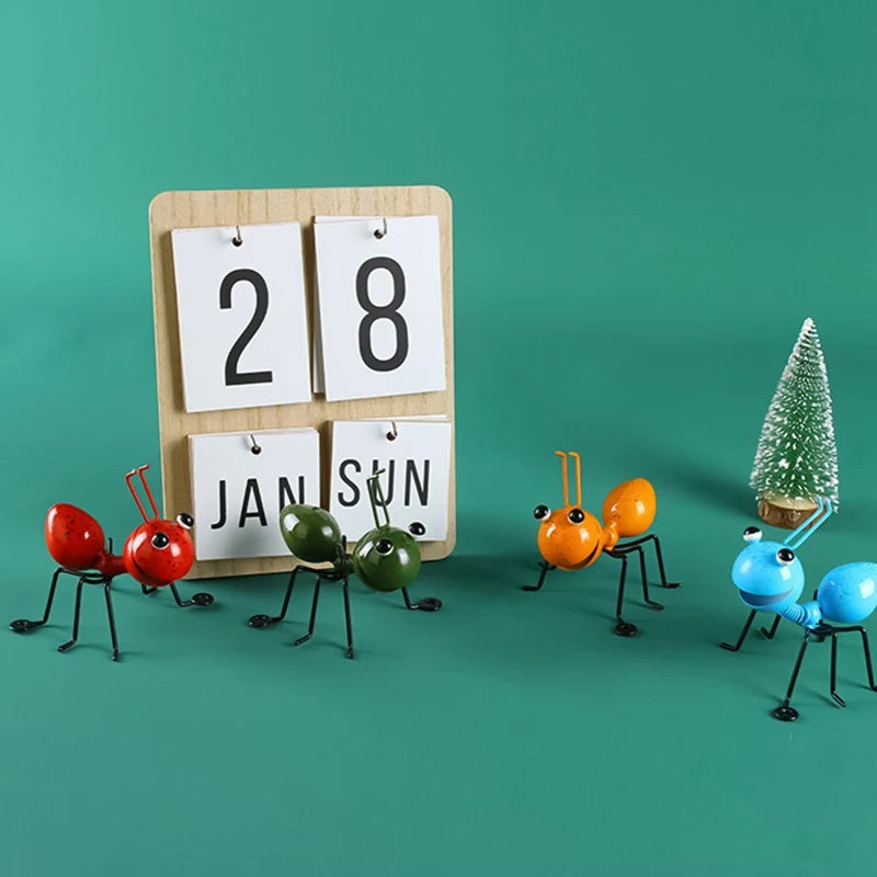 Metal Ant Garden Ornament & Wall Décor