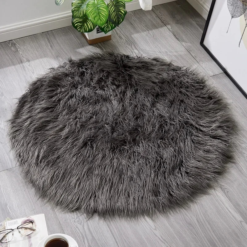 Round Shaggy Faux Rug