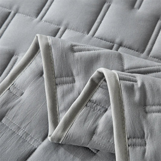 All Season Coverlet with Pillowcases