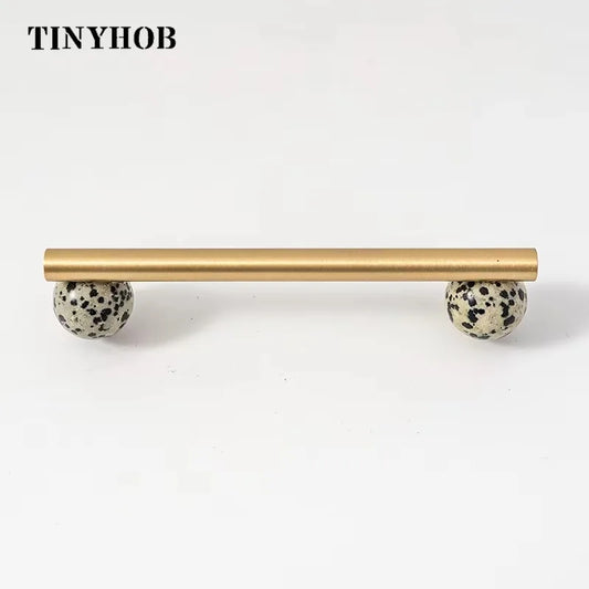 Cabinet Handles and Knobs
