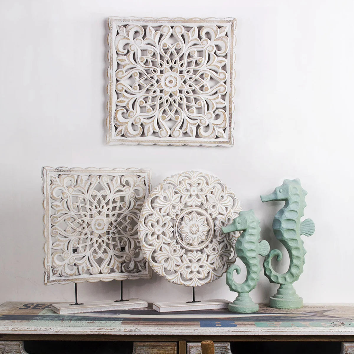 Hollow Carved Wooden Floral Wall Panel Décor
