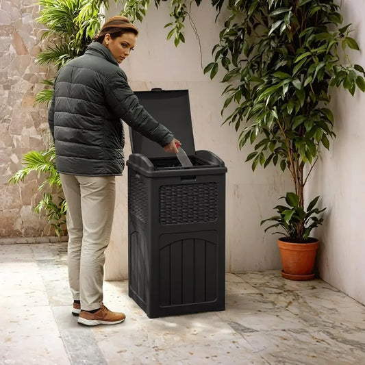 33 Gallon Waterproof Outdoor Storage Bin with Lid